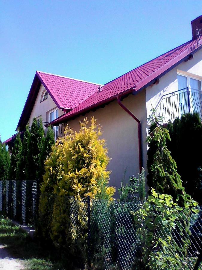 Pokoje Goscinne Jutrzenka Swarzewo Exterior foto